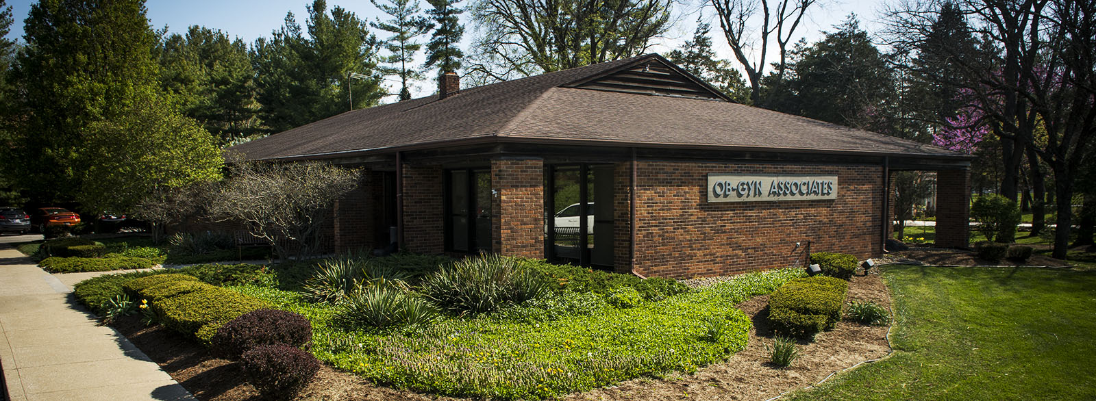 OB-GYN Associates of Columbus exterior