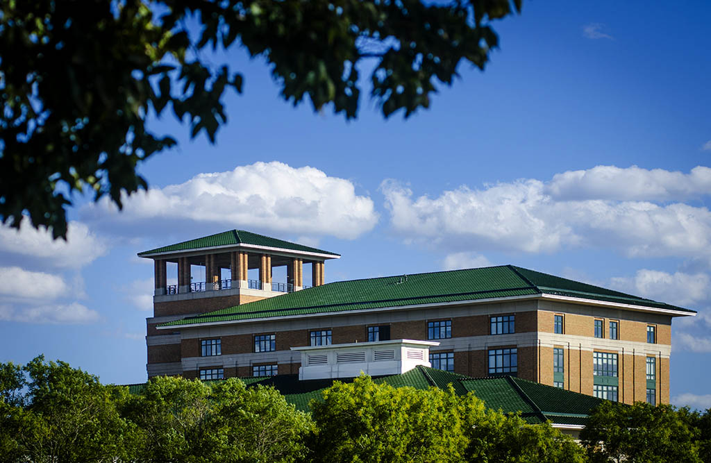 Columbus Regional Hospital exterior.