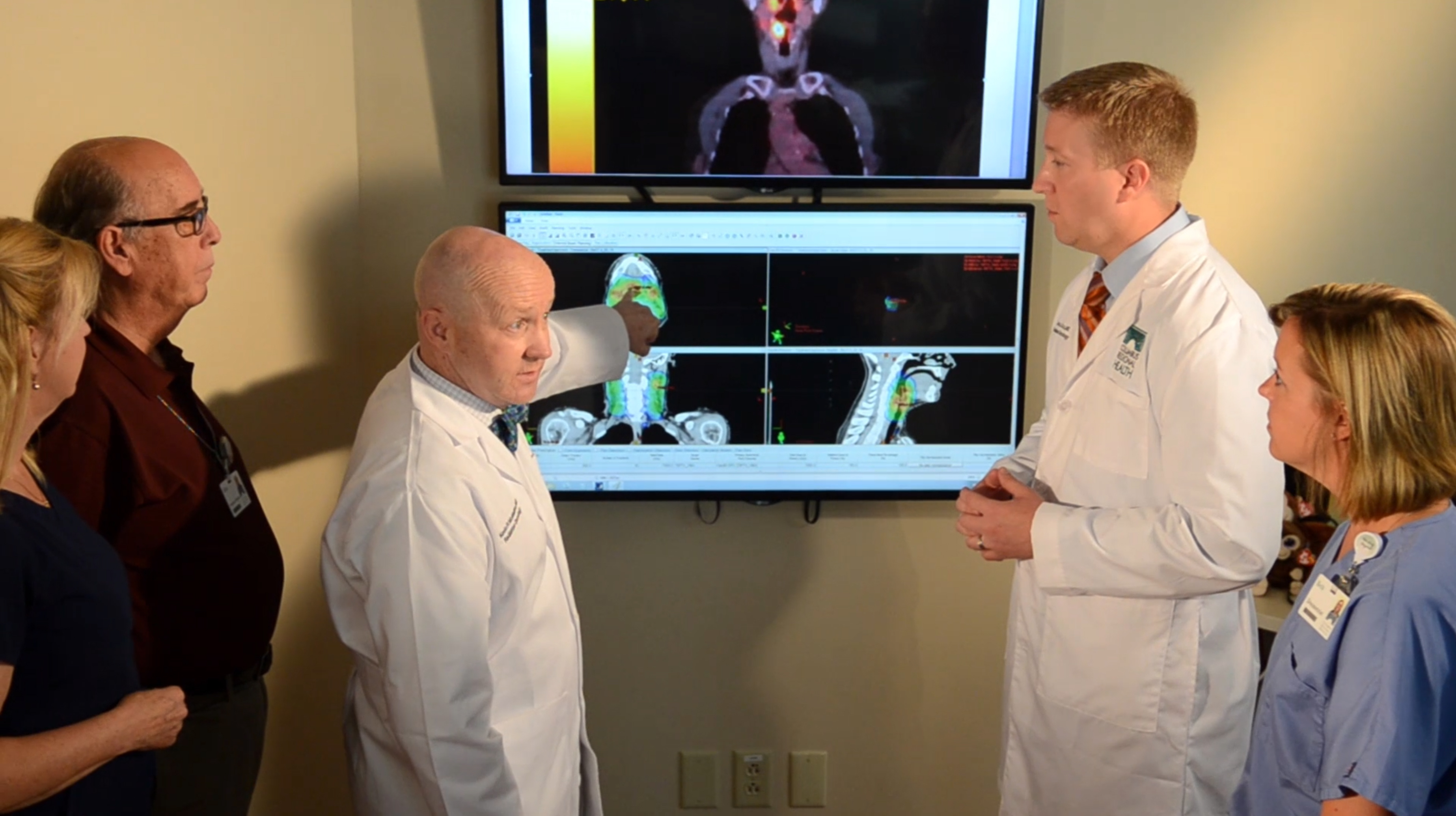 hideme_mcmullen_Thumbnail Dr Kevin McMullen and team at Columbus Regional Health's Cancer Center