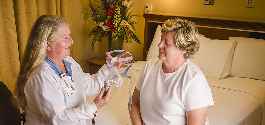 sleep diagnostic center Sleep Diagnostic Center tech with patient